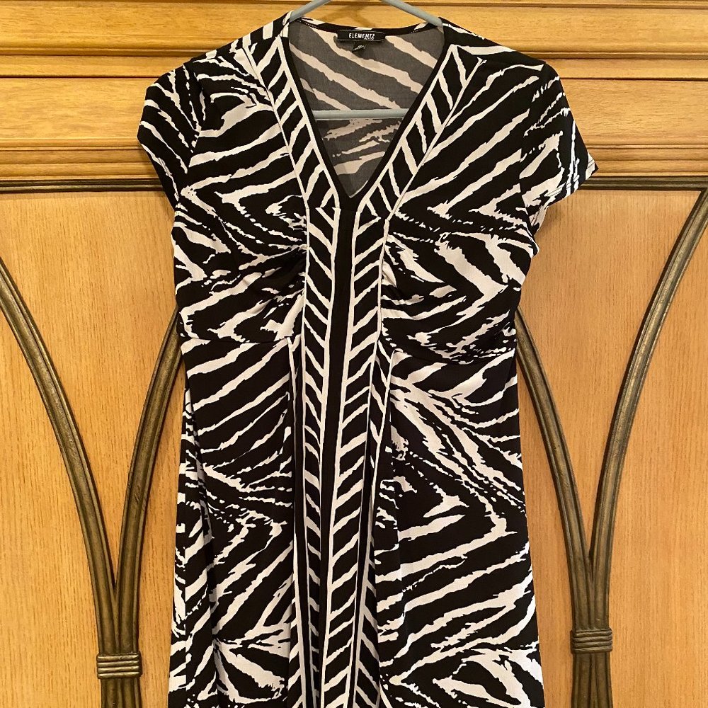 Women's printed black and white dress